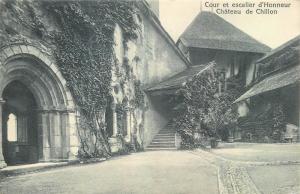 Chillon Castle inner court 