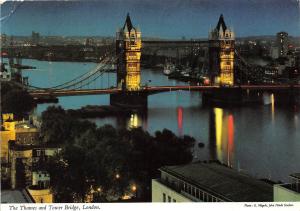 BR4420 Tower Bridge London  uk