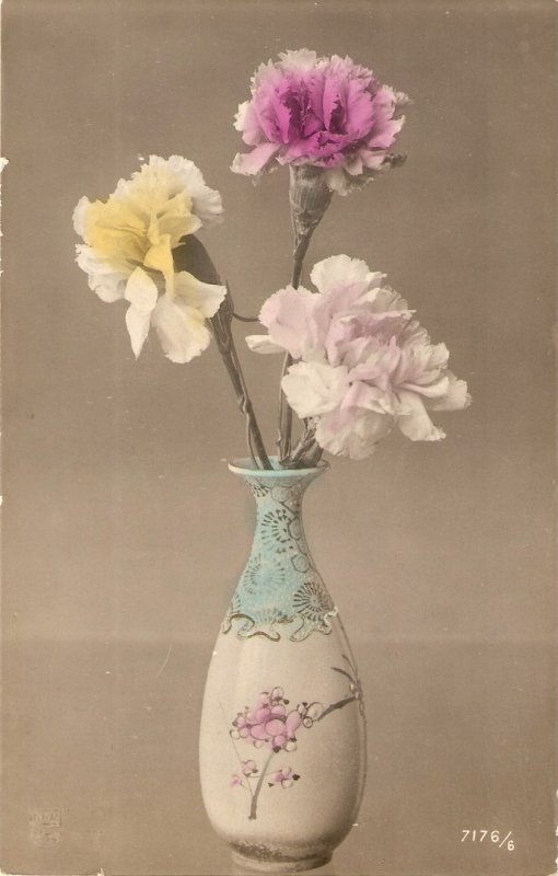 Bautiful flowers in vase  Nice vintage French postcard