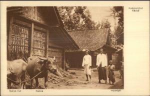 Indonesia - Kamponghut Kedoe c1910 Postcard