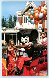 WALT DISNEY WORLD ~ Mickey Mouse CHIEF FIREMOUSE Fire Engine  Postcard