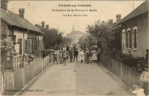 CPA THAON-les-VOSGES Une rue dans les Cités (119027)