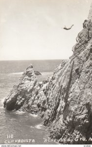 RP: Acapulco , Mexico , 1940s ; Clavadista