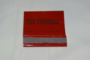 The Pinnacle Holiday Inn Chicago 30 Strike Matchbook