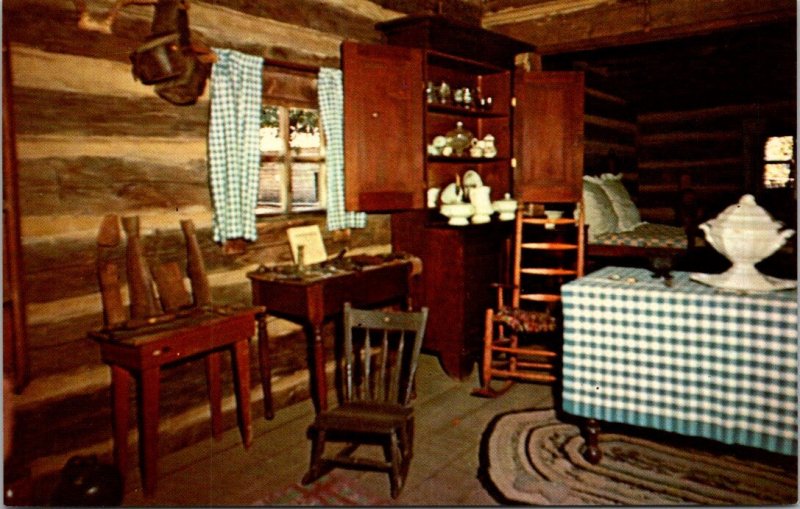 Illinois, Lincoln's New Salem - Interior Dr John Allen Cabin - [IL-288]