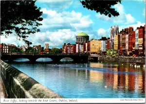 Postcard Ireland Dublin River Liffey looking towards the Four Courts