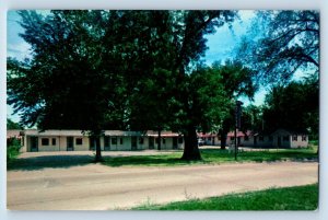 Indianola Iowa IA Postcard Van's Courts Highways Exterior c1960 Vintage Antique