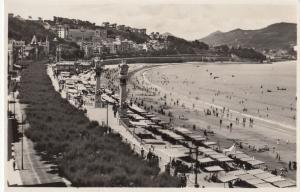 B93816 san sebastian paseo y playa real photo   spain