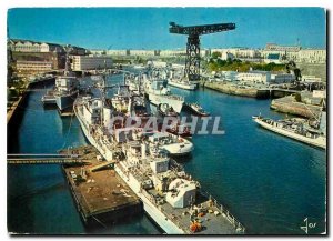 Postcard Modern Brittany in Brest Colors repair warship arsenal Penfeld