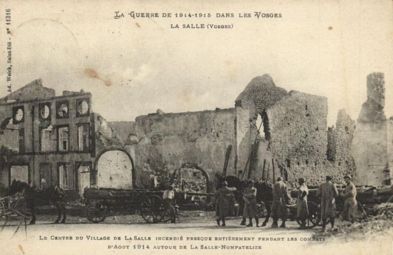 CPA La Guerre de 1914-1915 dans les Vosges La Salle Le Centre d (151742)