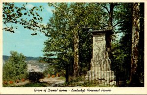 Kentucky Frankfort Monument and Grave Of Daniel Boone