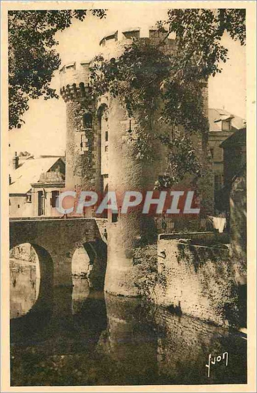 Postcard Old Chartres (Eure et Loir) La Porte Guillaume