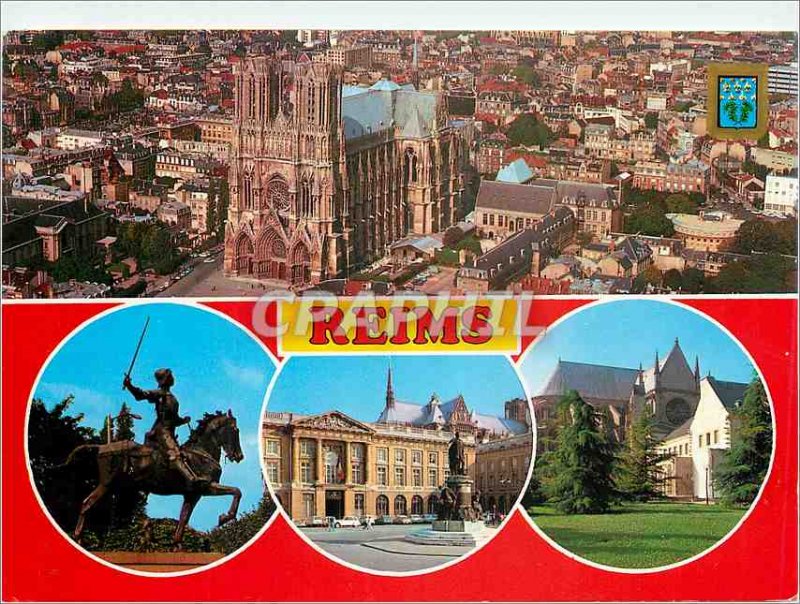 Postcard Modern Chapagne (France) Reims (Marne) Aerial view of the Cathedrale...