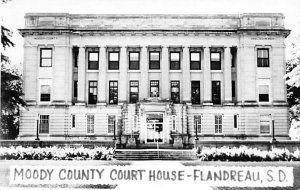 Moody County Court House real photo Flandreau SD