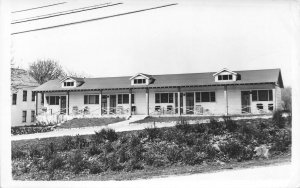 RPPC EDGEWATER DE-LUXE MOTEL Catskill, New York Catalano c1930s Photo Vintage