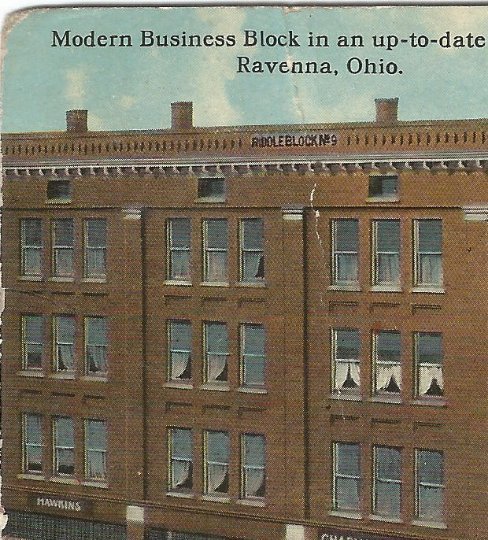 Modern Business Block in an up-to-date Town Ravenna Ohio, 1913 Vintage Postcard