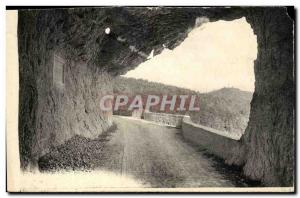 Old Postcard Road tunnel under Col