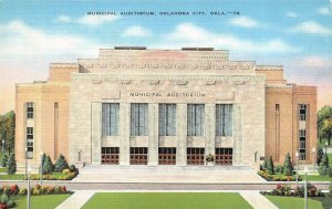 OKLAHOMA CITY, Oklahoma OK    MUNICIPAL AUDITORIUM    ca1940's Linen Postcard