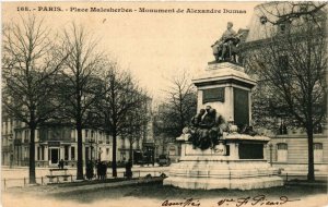 CPA PARIS (17e) Place des Malesherbes. Monument de Alexandre Dumas (563482)