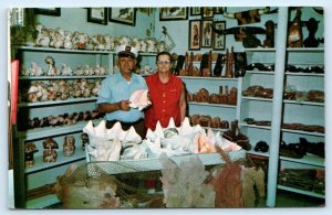 YORK BEACH, Maine ME ~ Shop Interior POP & HELEN DeVITO'S SHELL SHACK Postcard