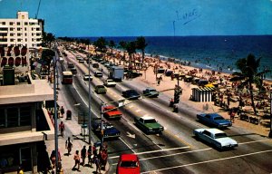 USA Fort Lauderdale Beach Looking North Along US Highway A1A Florida 09.88