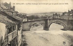 CPA ESPALION - Le Pont Gothique sur le Lot pris par les glaces .. (173961)