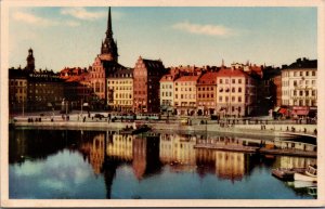 Sweden Stockholm Kornhamnstorg med Tyska Kyrkan Vintage Postcard 09.64