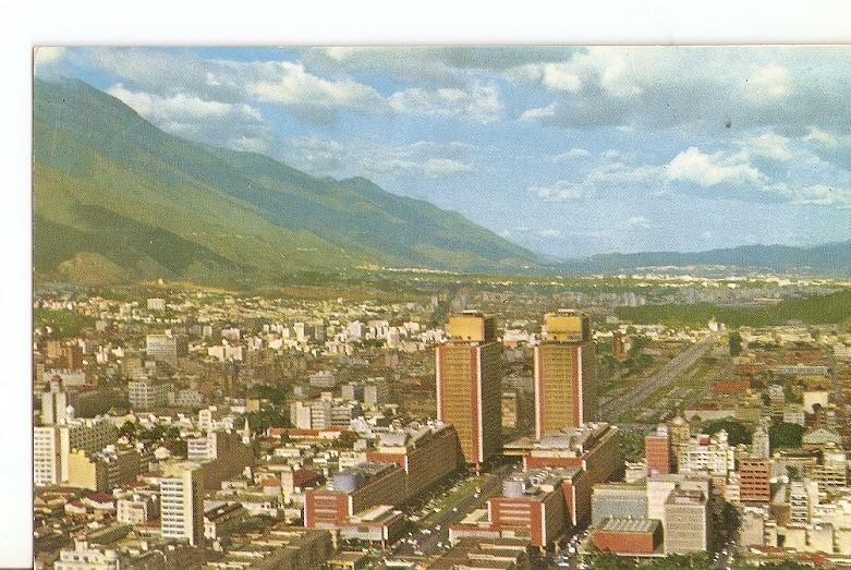 Postal 034746 : Centro Simon Bolivar con vista al Este vista aerea Caracas-Ve...