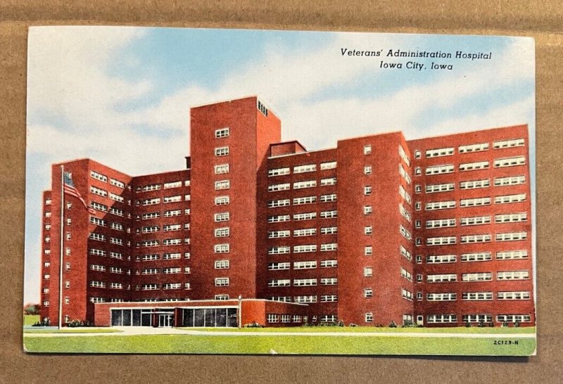 USED POSTCARD - VETERANS' ADMINISTRTION HOSPITAL, IOWA CITY, IOWA