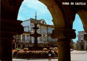 Portugal Viano do Castelo Um aspecto da Praca da Republica