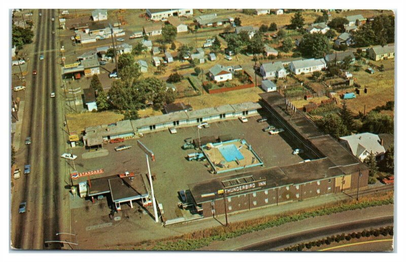 1950s/60s Thunderbird Inn, Roseburg, OR Postcard *6L(2)17