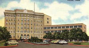 1940s DALLAS TEXAS METHODIST HOSPITAL NURSES HOME OLD CARS LINEN POSTCARD P570