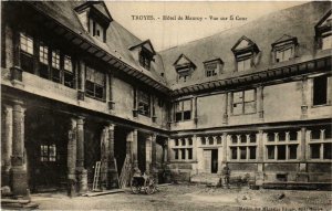 CPA Troyes- Hotel de Mauroy , vue sur la Cour FRANCE (1007794)