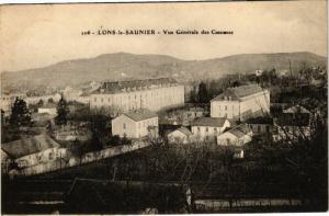 CPA LONS-le-SAUNIER-Vue générale des Casernes (263773)