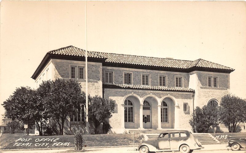 J40/ Texas City Texas RPPC Postcard c1940s Post Office Building  370