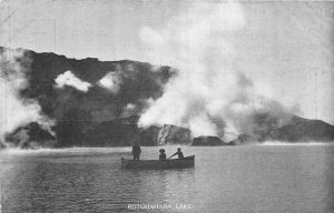 br106432 rotomahana lake new zealand