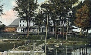 Lake House in Lake Cobbosseecontee, Maine