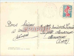 Modern Postcard Avallon Yonne The bridge guards on Cousin