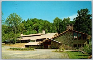 Gatlinburg Tennessee 1976 Postcard Arrowmont School Of Arts And Crafts