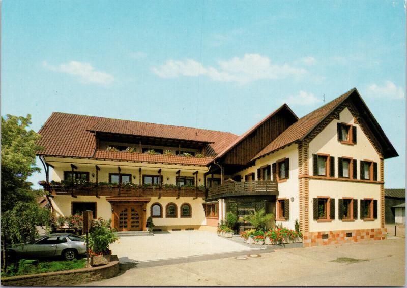 Gasthaus Zum Russel Lichtenau Germany UNUSED Postcard D59