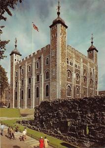 B97247 tower of london the white tower   uk