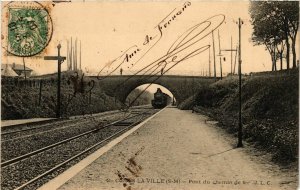 CPA COMBS-la-VILLE - Pont du chemin de fer (292881)