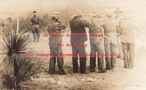 Mexico Border War, RPPC, Firing Line Executing Bandits in Mexico, Photo No 854