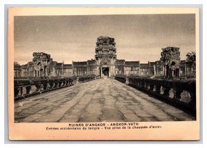 Angkor Wat Ancient Ruins Cambodia Asia UNP DB Postcard Y17