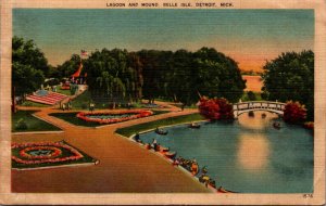 Michigan Detroit Belle Isle The Lagoon and Mound  1945