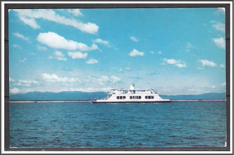 Vermont, Lake Champlain M.V. Adirondack Scenic Ferry Crossing - [VT-030]