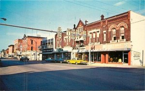 Indiana Bluffton Main Street 1960s Automobiles Colorpicture Postcard 22-9649