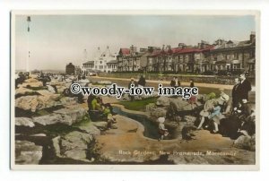 aj0256 - Rock Gardens , New Promenade , Morecambe , Lancashire - postcard