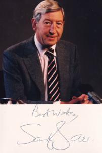 Sandy Gall ITV ITV News At 10 Newsreader Hand Signed Photo