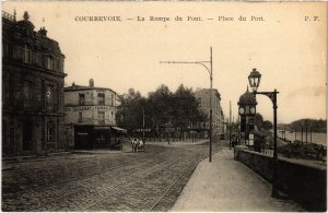 CPA Courbevoie La Rampe du Pont place du Port (1314317)